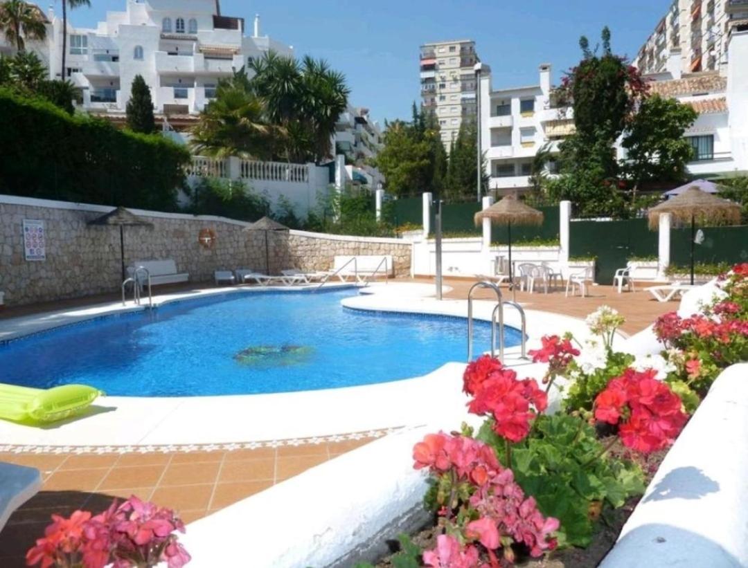 Apartament Apartamento Cerca Del Mar Con Piscina Y Parking. Benalmádena Zewnętrze zdjęcie