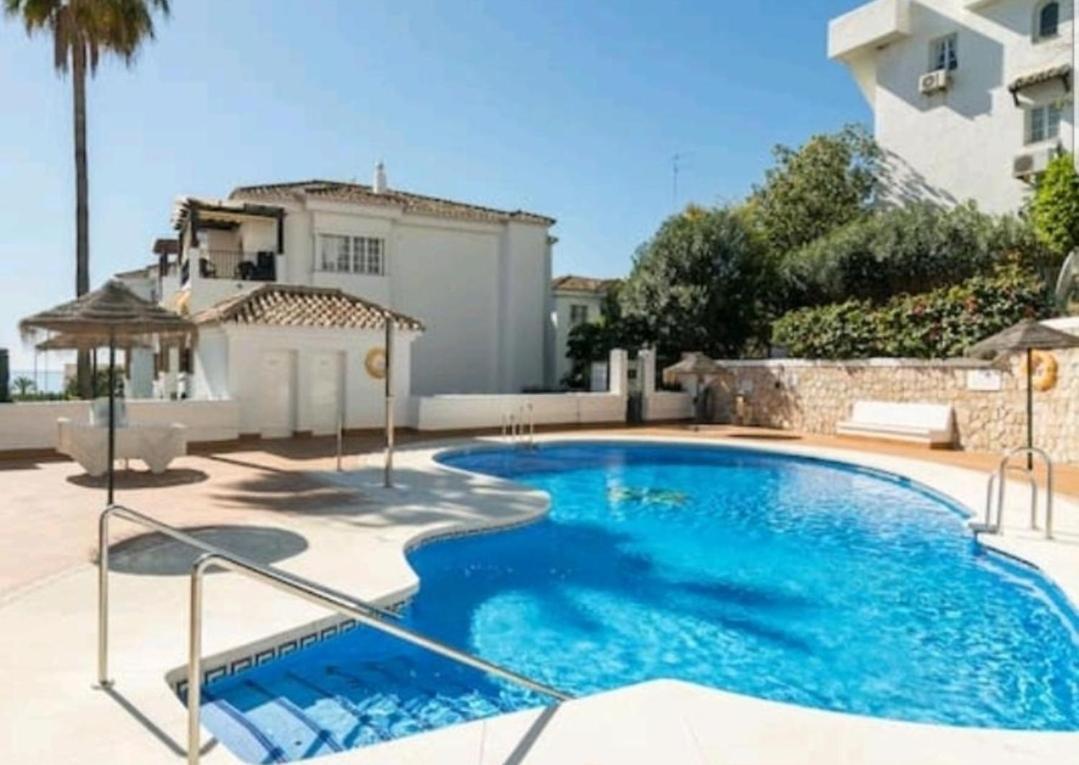 Apartament Apartamento Cerca Del Mar Con Piscina Y Parking. Benalmádena Zewnętrze zdjęcie